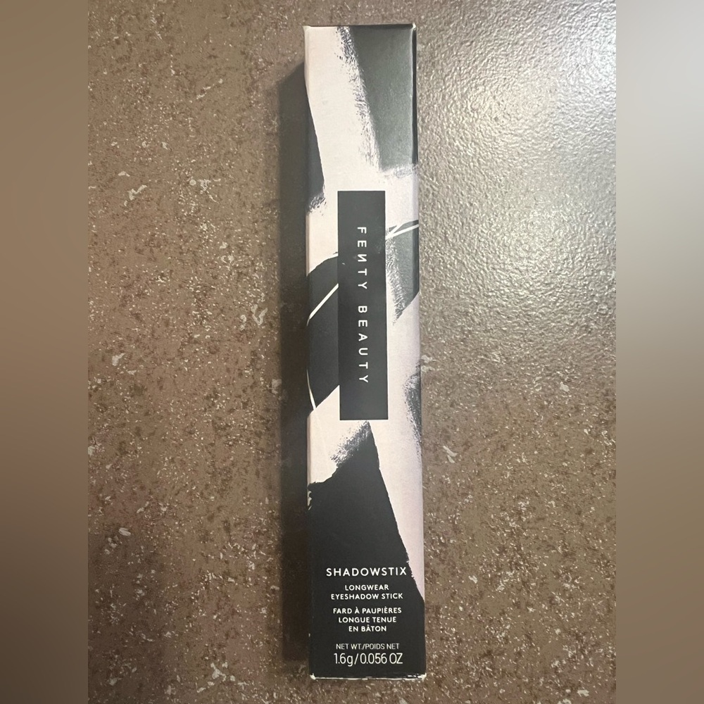 Fenty Beauty Shadowstix Longwear Eyeshadow Stick.. shroom mate NIB